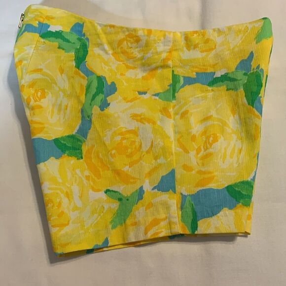 Lilly Pulitzer size 00 Deenie sunflower yellow rose shorts - Picture 9 of 9